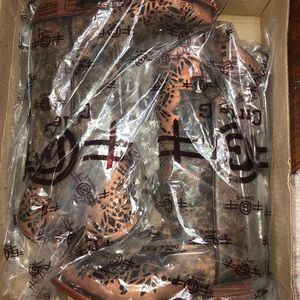 Circle G boots by Corral